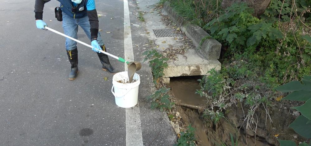 0222源○公司將廢水及污泥藉由道路側溝偷排至社子溪.jpg