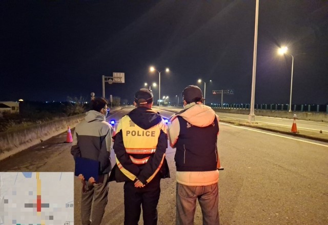 0121.嘉義縣凌晨執行跨域攔檢作業現場查核.jpg